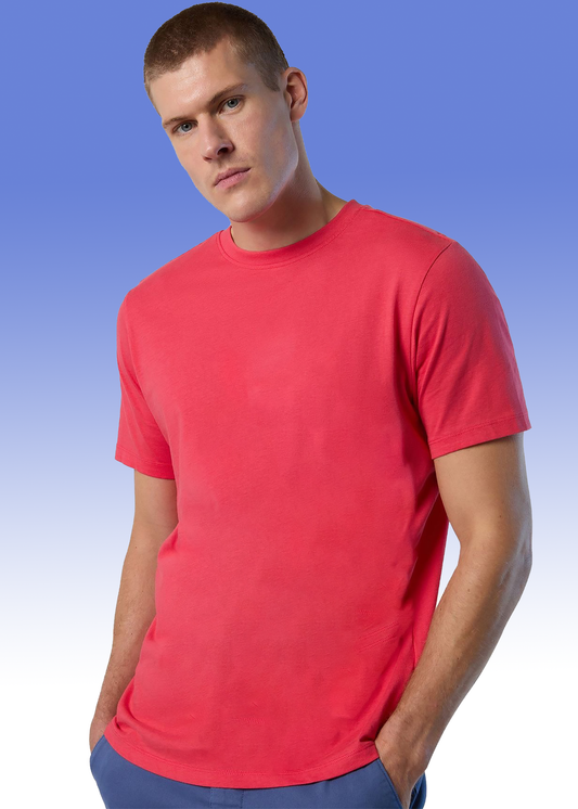 VLAM Regular Fit Solid Red Tshirt